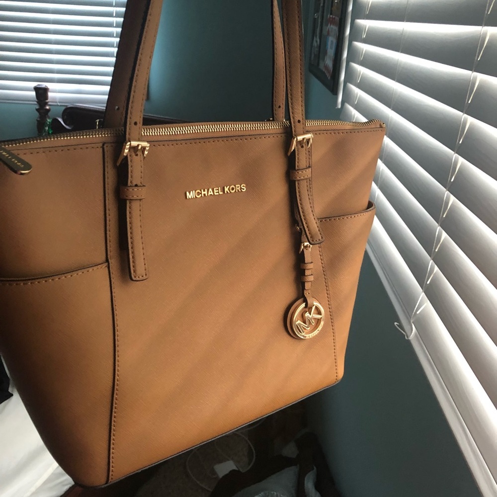 Michael Kors Jet Set Tote